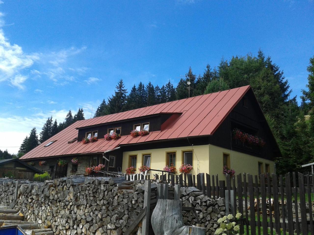 Arnika Pensión Modrava